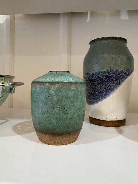 DK Pottery Vase Small Mint Case